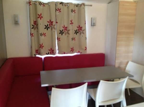 Camping Neptuno Hotel ปัลส์ ภายนอก รูปภาพ